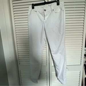 White denim skinny jeans